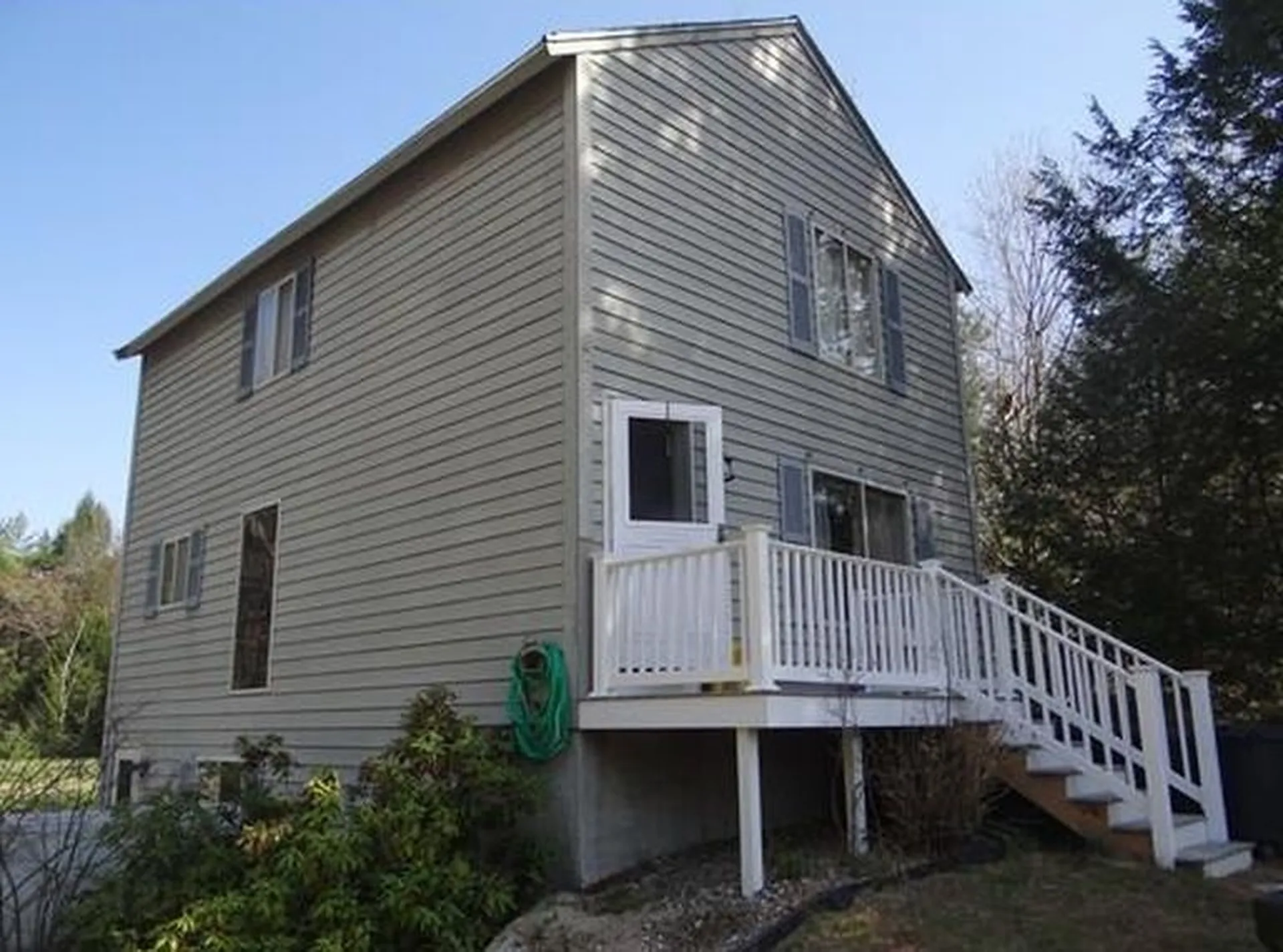 13 Tote Road Sandown NH 03873