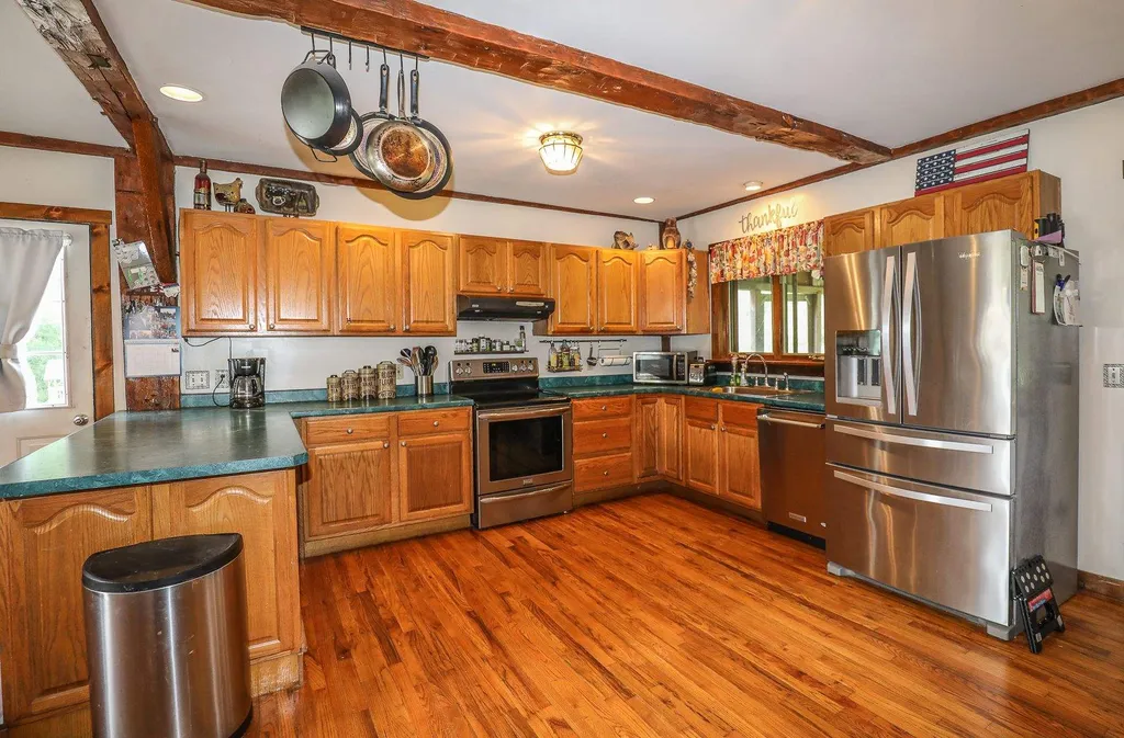 75 Mansion Road Dunbarton NH 03046