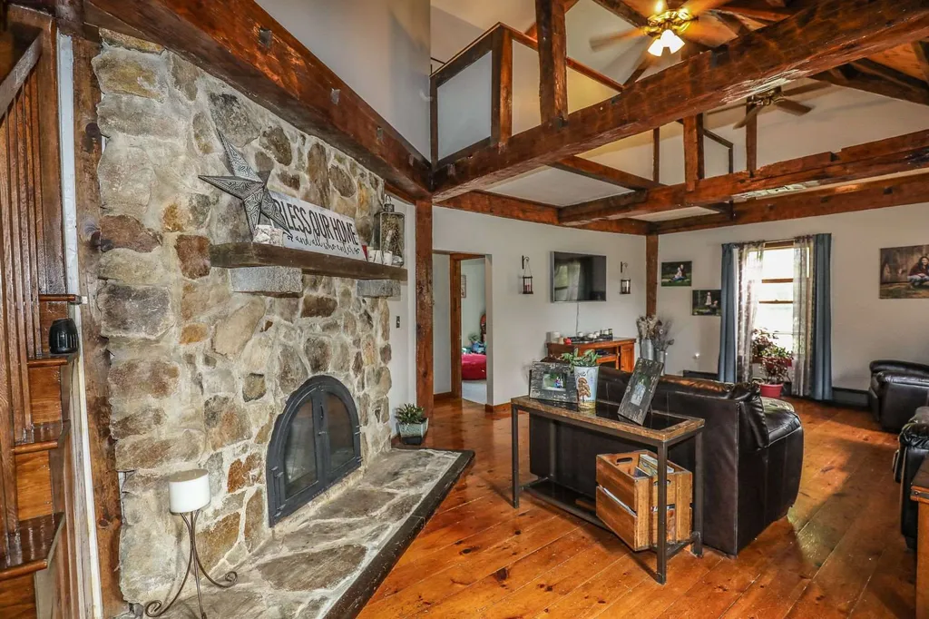 75 Mansion Road Dunbarton NH 03046