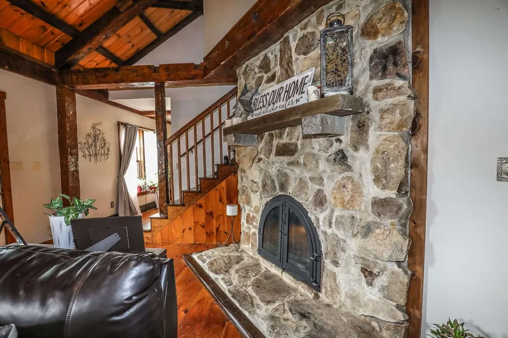 75 Mansion Road Dunbarton NH 03046