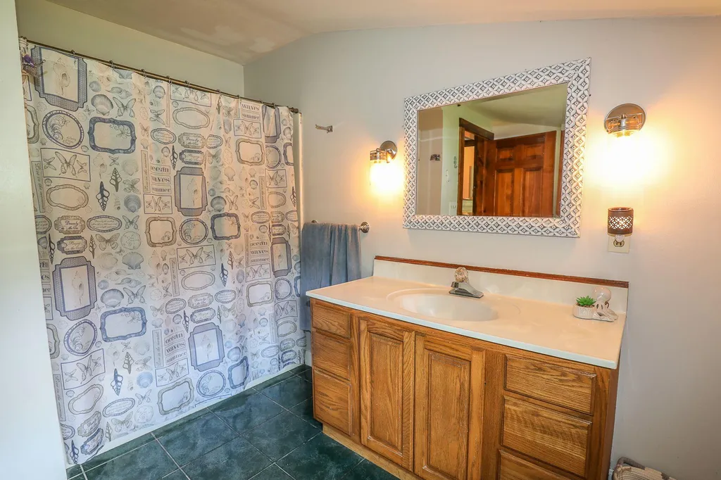 75 Mansion Road Dunbarton NH 03046