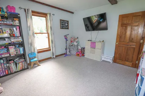 75 Mansion Road Dunbarton NH 03046