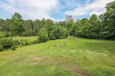 75 Mansion Road Dunbarton NH 03046