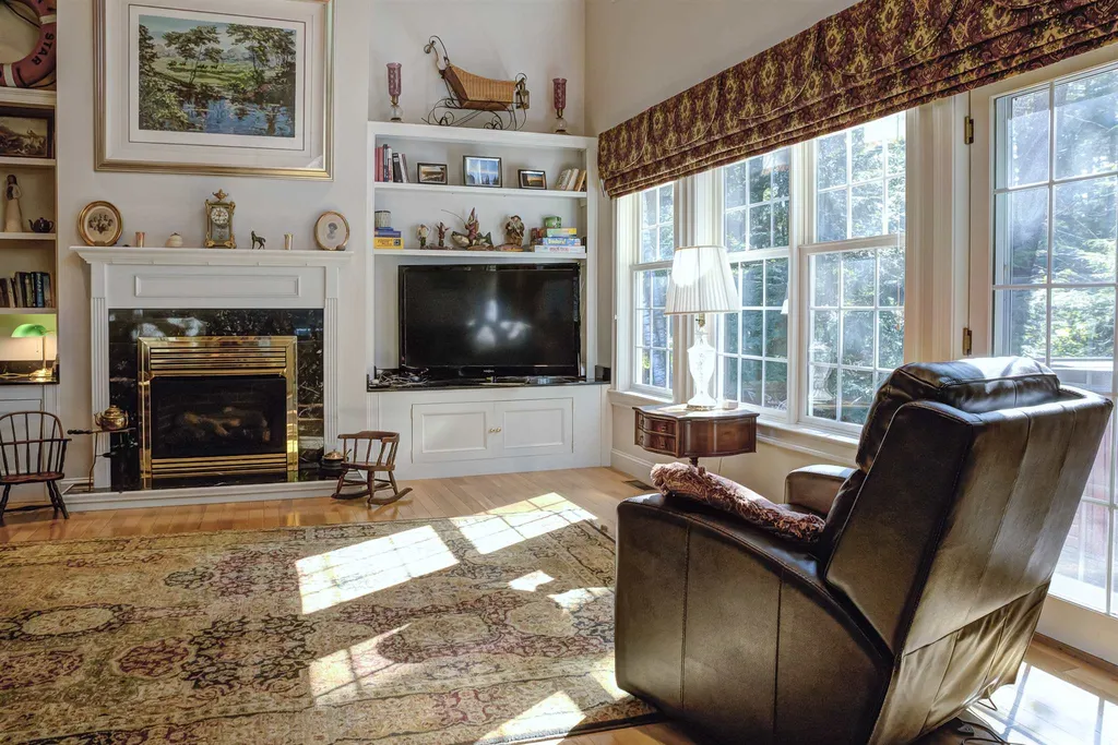 215 Long Bay Drive Laconia NH 03246