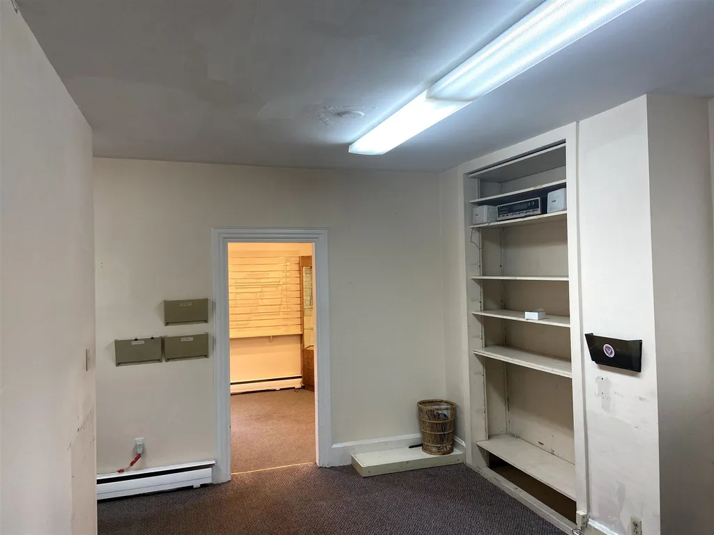 128 North Main Street Hartford VT 05001