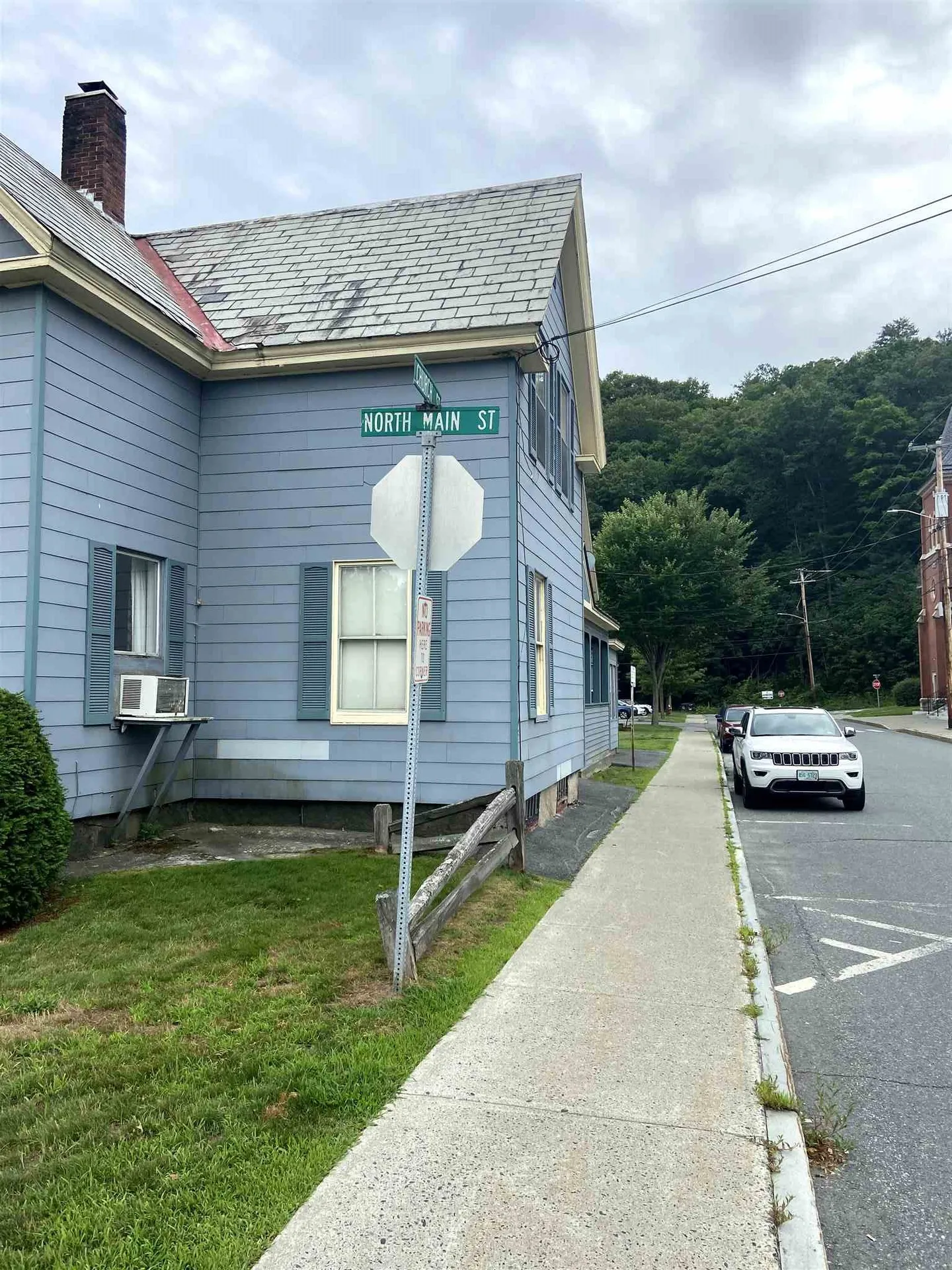 128 North Main Street Hartford VT 05001