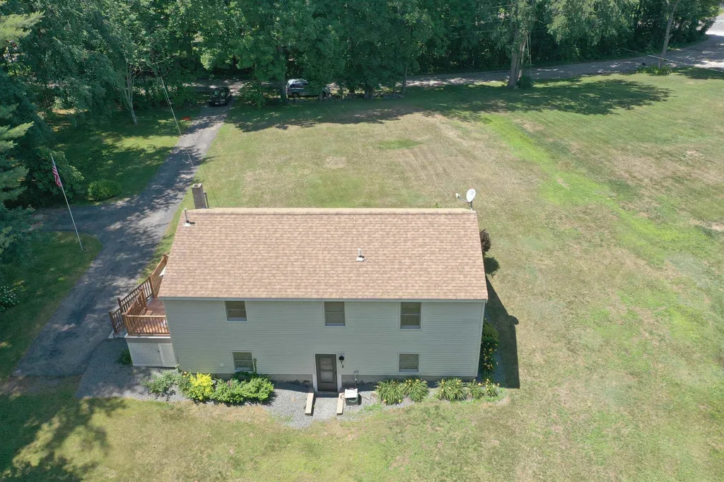 6 Wentworth Drive Newton NH 03858