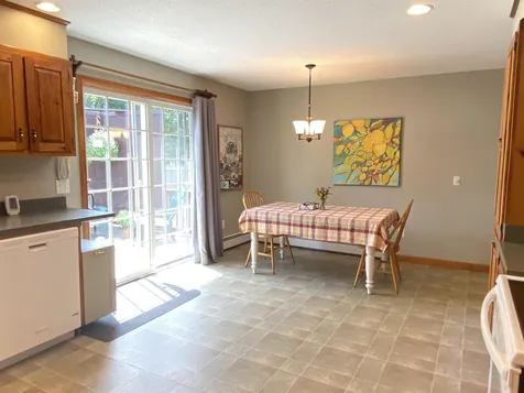 35 Dearborn Circle Walpole NH 03608