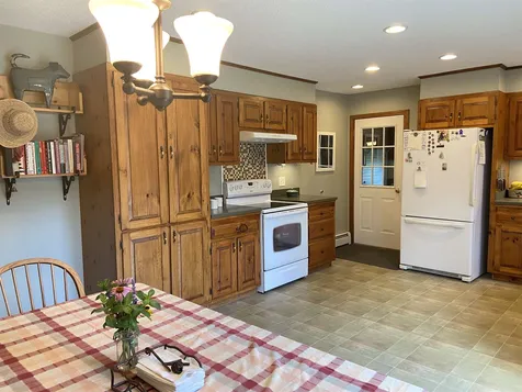 35 Dearborn Circle Walpole NH 03608
