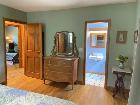 35 Dearborn Circle Walpole NH 03608