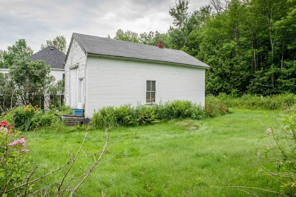 16 Gordon Avenue Berlin NH 03570