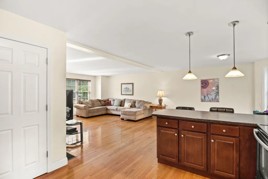 128 Elanor Way Weare NH 03281