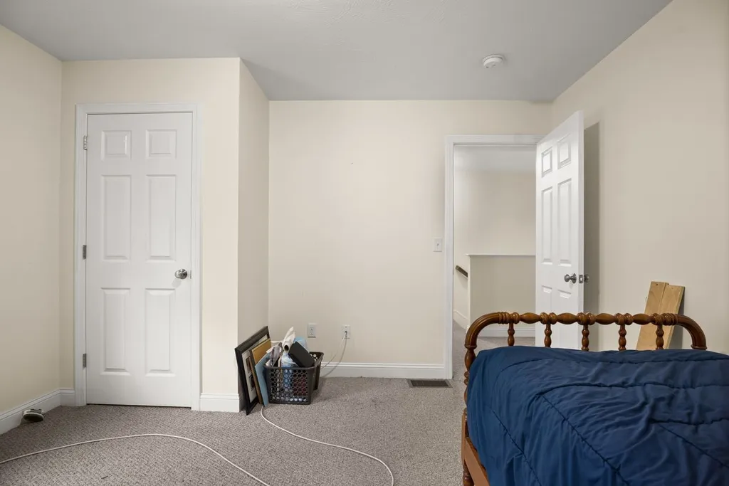 128 Elanor Way Weare NH 03281