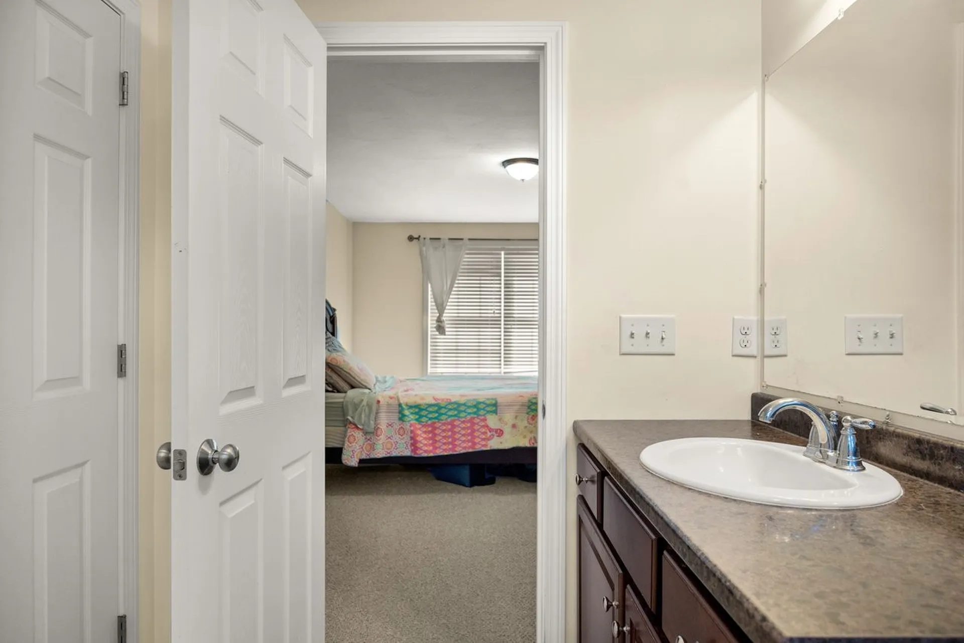 128 Elanor Way Weare NH 03281