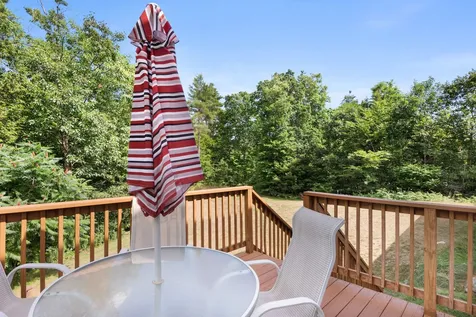 128 Elanor Way Weare NH 03281