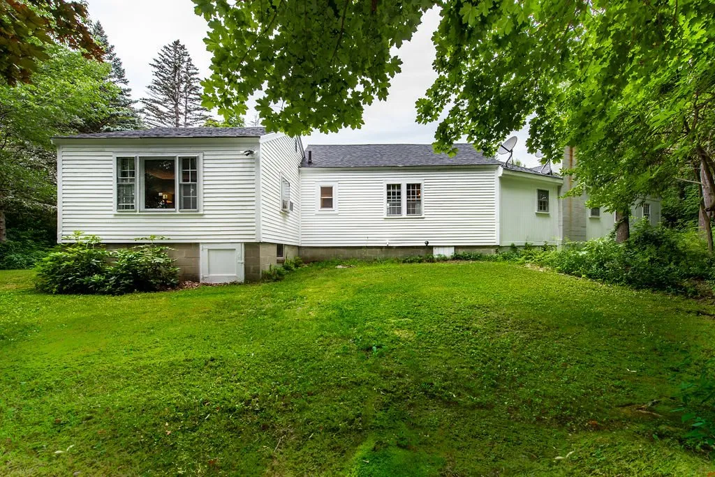 193 New Durham Road Alton NH 03809