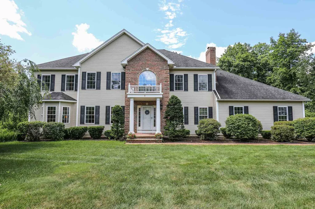 21 Edinburgh Road Windham NH 03087
