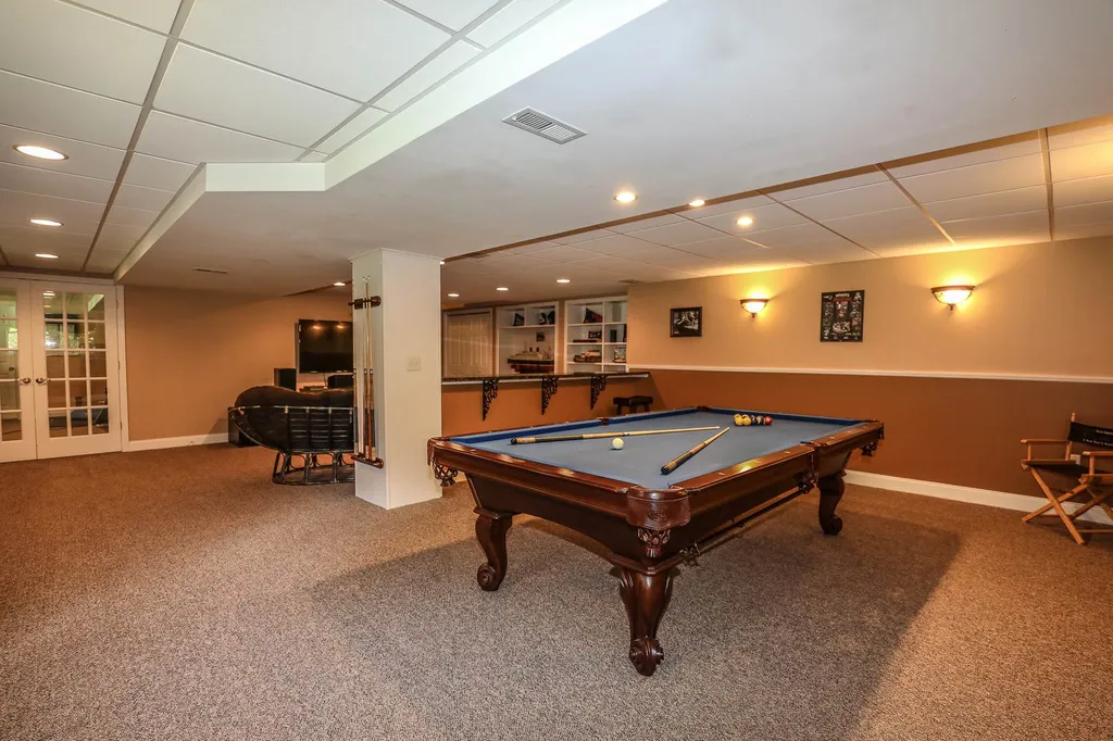 21 Edinburgh Road Windham NH 03087