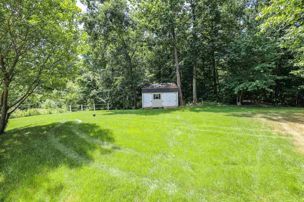 21 Edinburgh Road Windham NH 03087