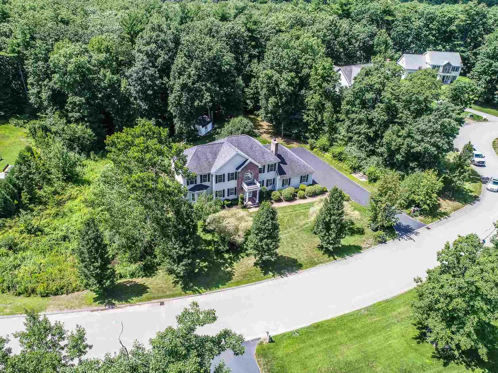 21 Edinburgh Road Windham NH 03087