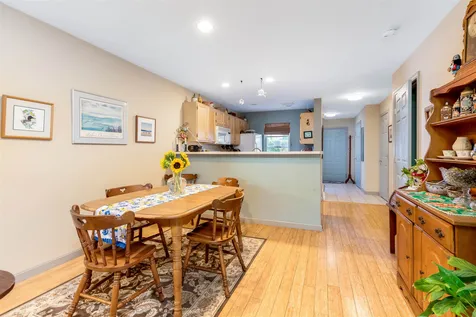 71 Juniper Drive South Burlington VT 05403