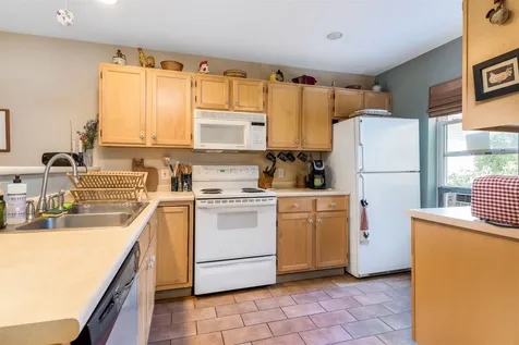 71 Juniper Drive South Burlington VT 05403