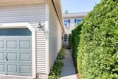 71 Juniper Drive South Burlington VT 05403