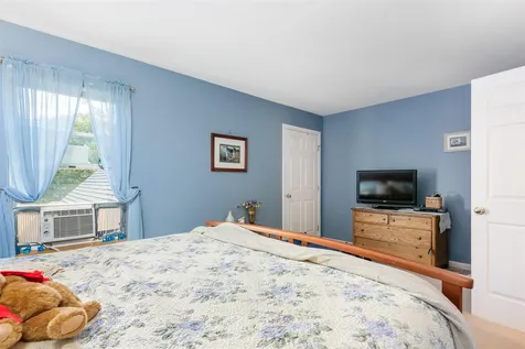 71 Juniper Drive South Burlington VT 05403