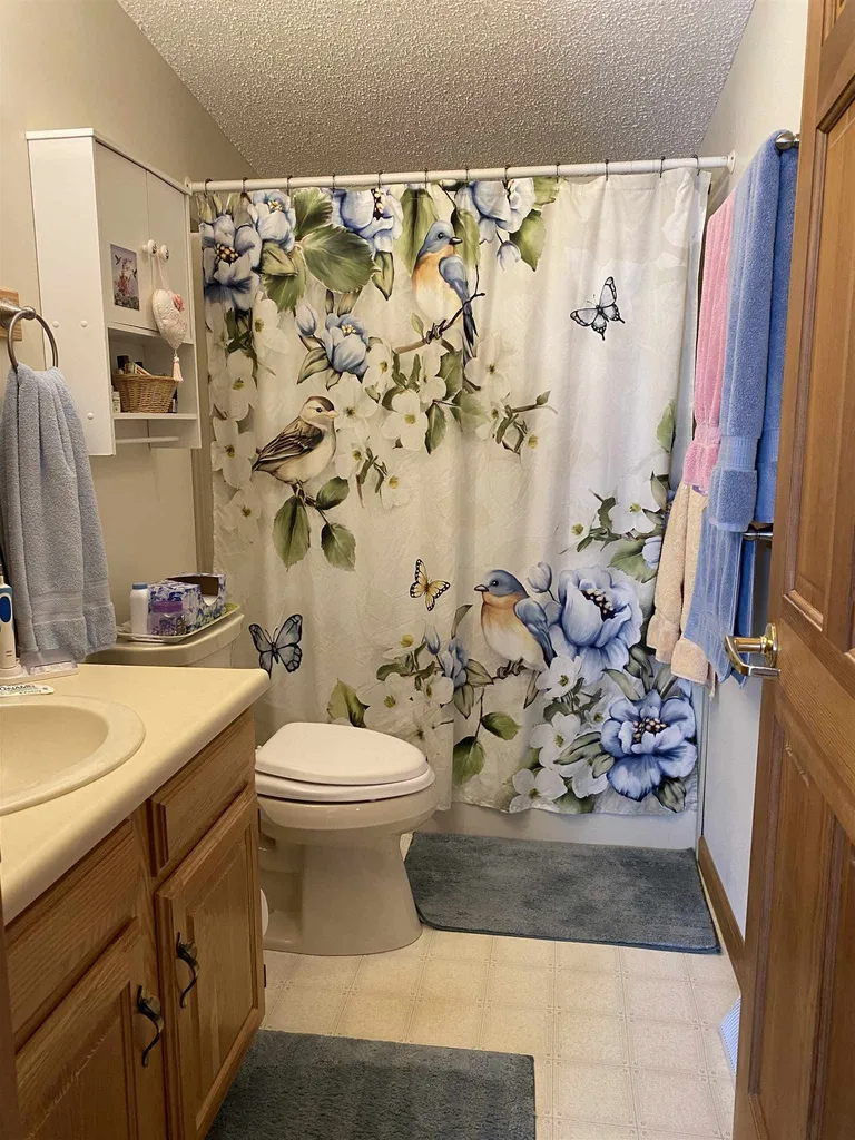 35 Krystal Drive Hudson NH 03051