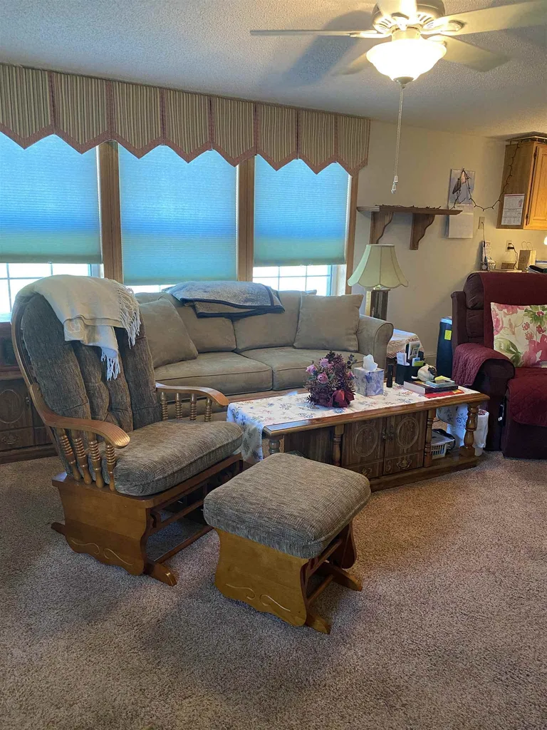 35 Krystal Drive Hudson NH 03051