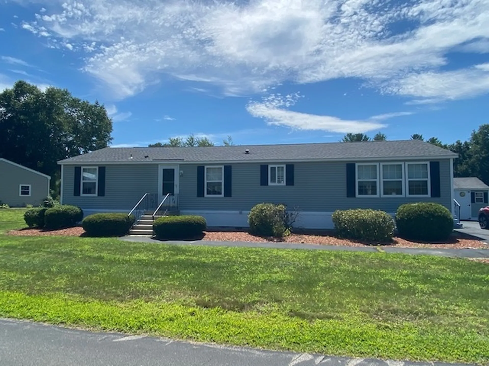 35 Krystal Drive Hudson NH 03051