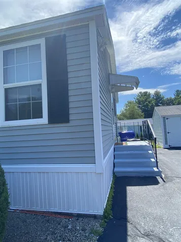 35 Krystal Drive Hudson NH 03051