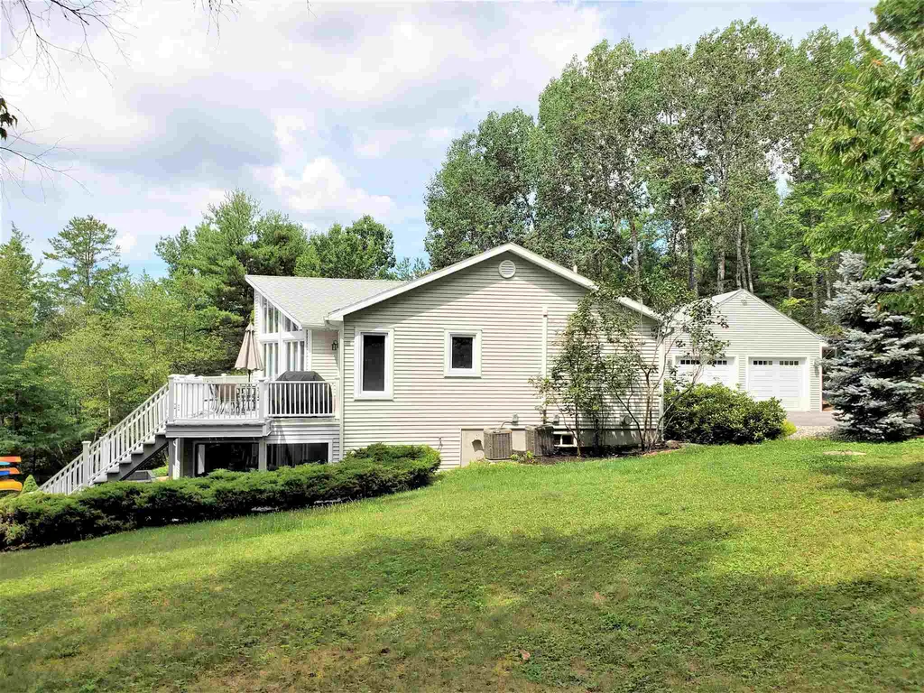 85 Packard Drive Freedom NH 03836