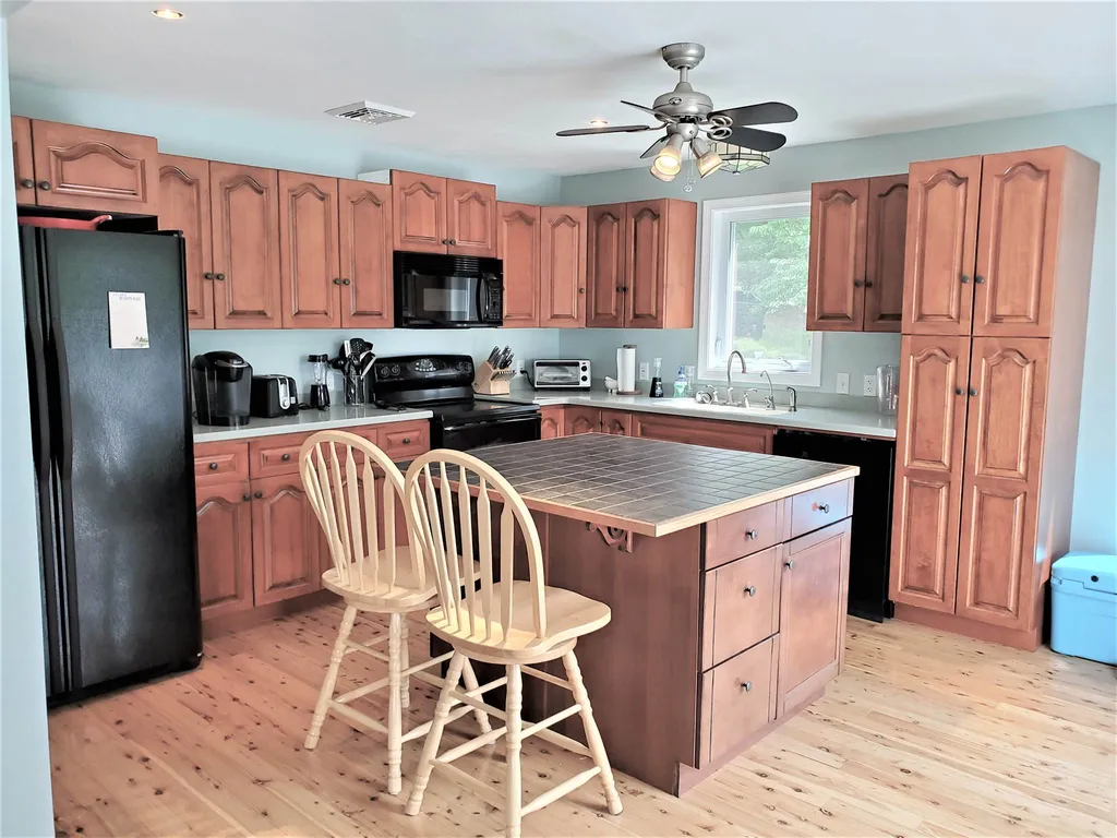 85 Packard Drive Freedom NH 03836