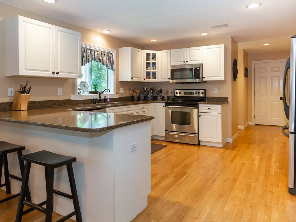 9 Sandy Brook Drive Durham NH 03824