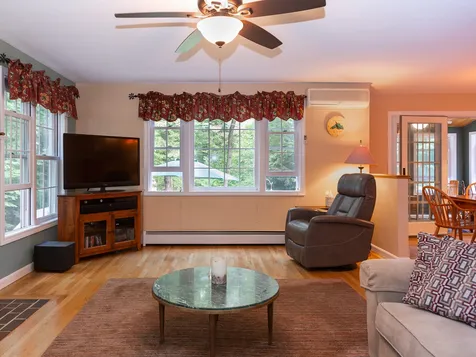 9 Sandy Brook Drive Durham NH 03824