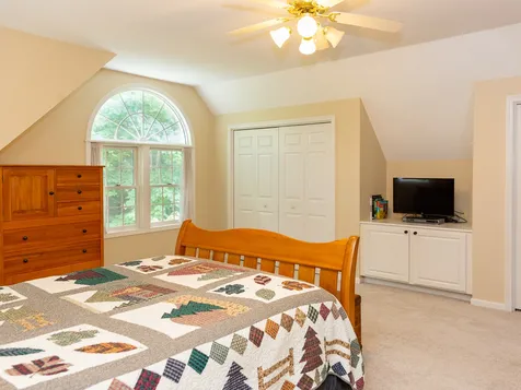 9 Sandy Brook Drive Durham NH 03824