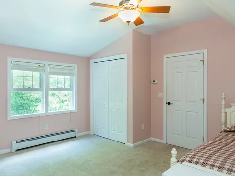9 Sandy Brook Drive Durham NH 03824