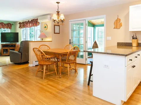 9 Sandy Brook Drive Durham NH 03824