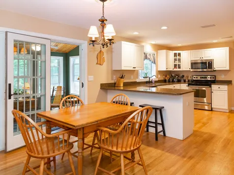 9 Sandy Brook Drive Durham NH 03824