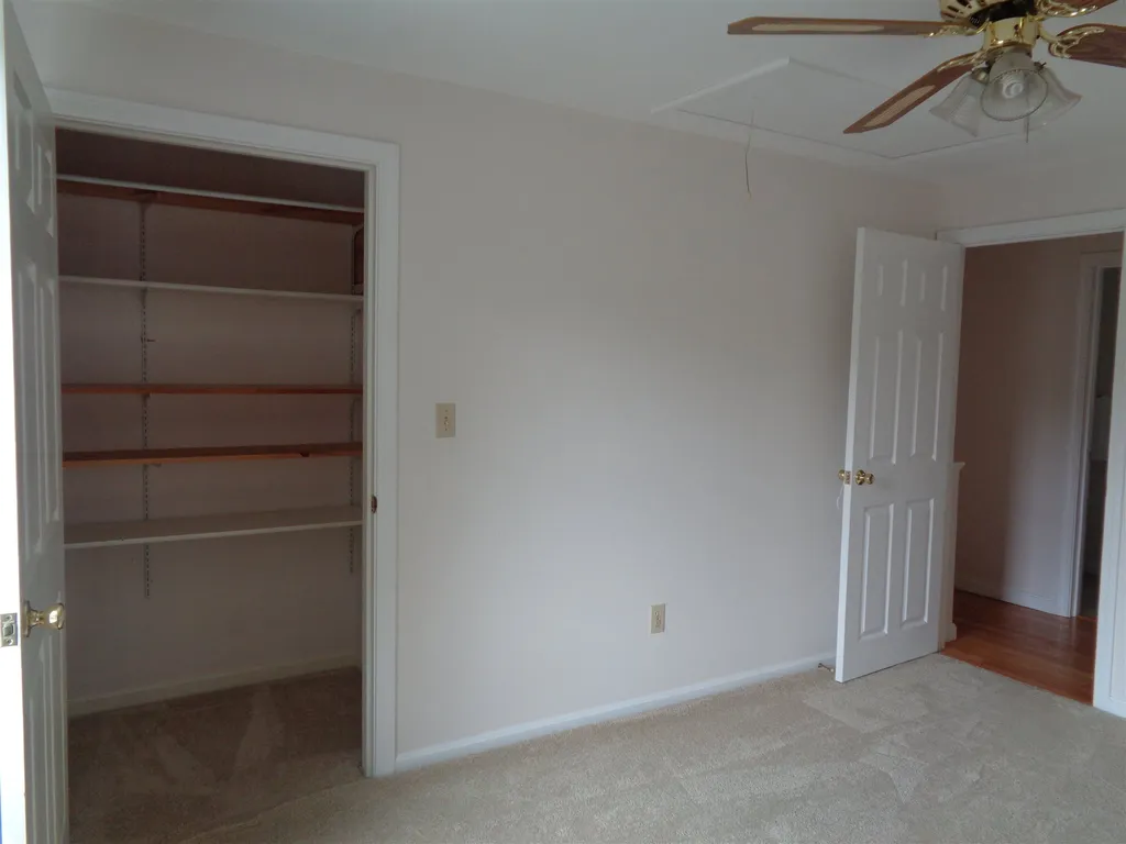 2 Glenerin Lane Exeter NH 03833
