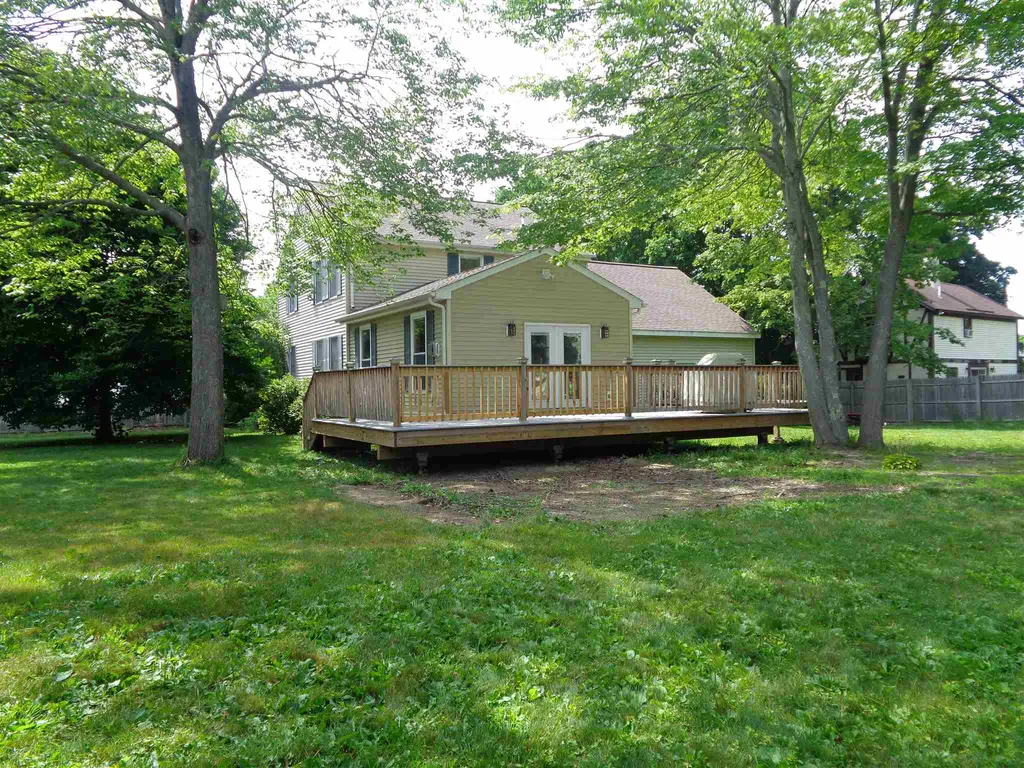 2 Glenerin Lane Exeter NH 03833