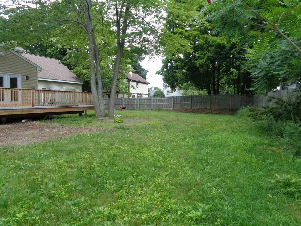 2 Glenerin Lane Exeter NH 03833
