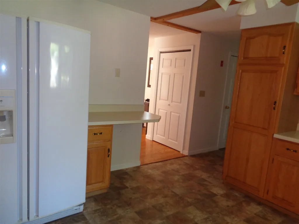 2 Glenerin Lane Exeter NH 03833
