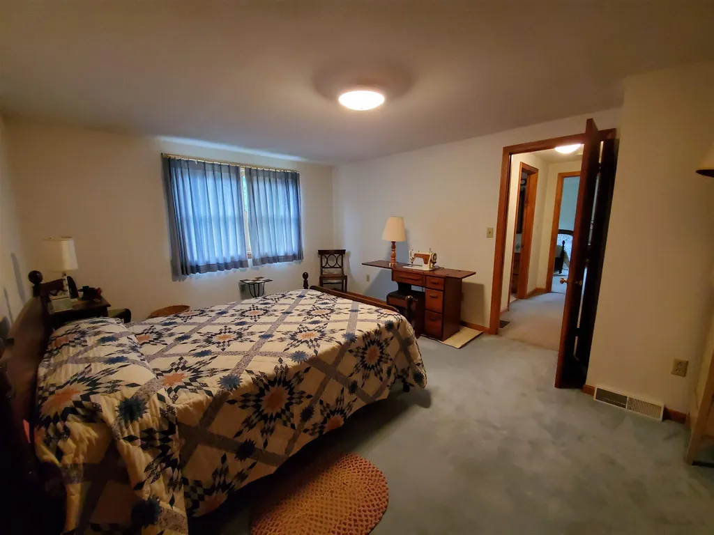 102 Bradbury Road Canaan NH 03741