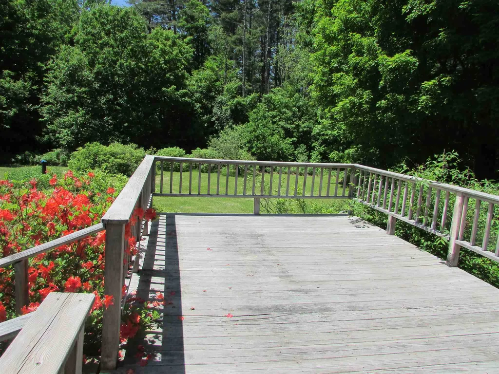 102 Bradbury Road Canaan NH 03741