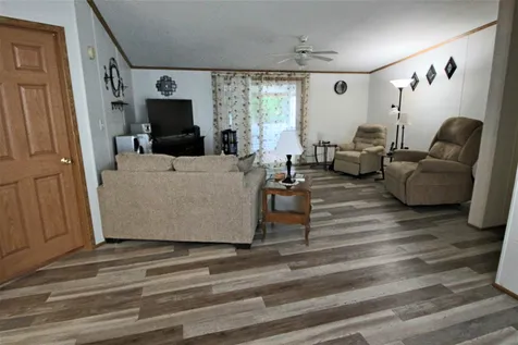 23 Hawaii Lane Rochester NH 03867