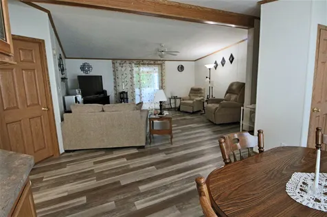 23 Hawaii Lane Rochester NH 03867