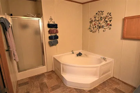 23 Hawaii Lane Rochester NH 03867