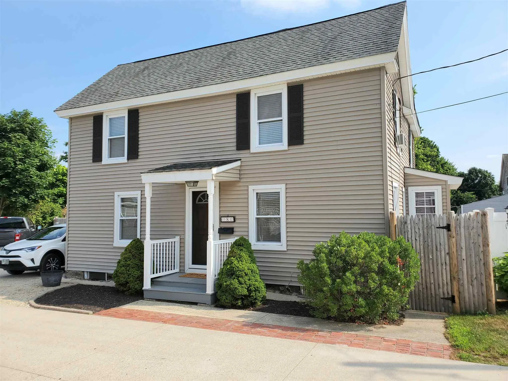8 1/2 Highland Avenue Derry NH 03038